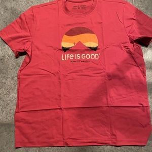 Life is good born to wander tee